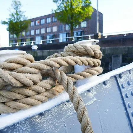 Boathotel Wilhelmina Båthotell *