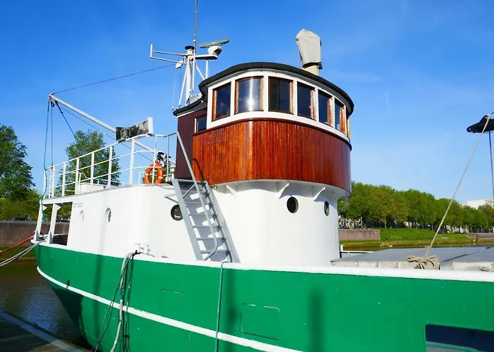 Boathotel Wilhelmina *