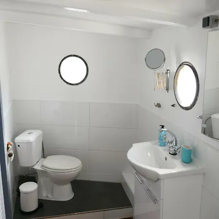 Tekne Boathotel Wilhelmina