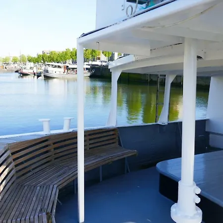 Boathotel Wilhelmina Tekne *