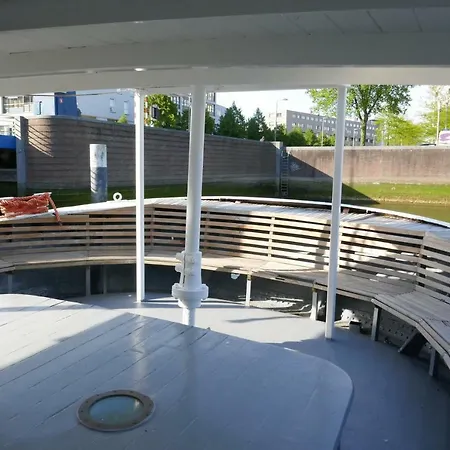 Boathotel Wilhelmina * Rotterdam