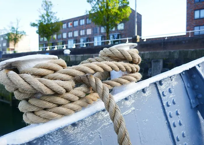 Boathotel Wilhelmina Botel *