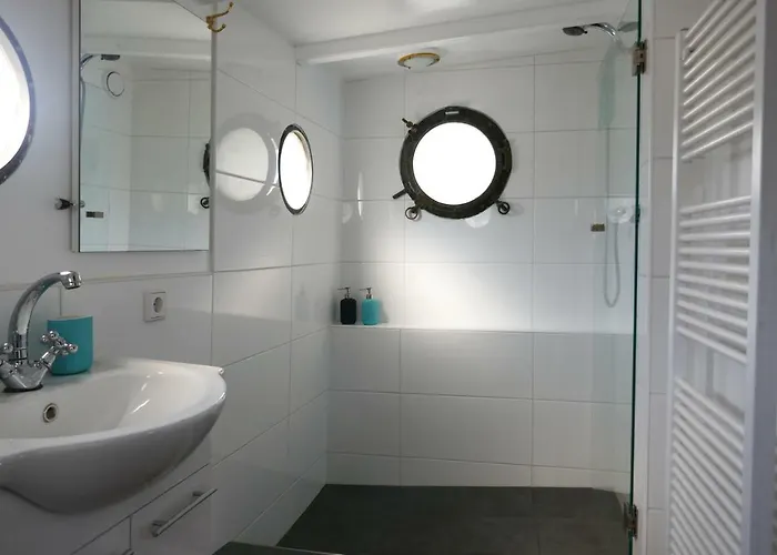 Boathotel Wilhelmina