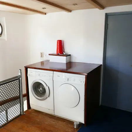 Boathotel Wilhelmina Botel *